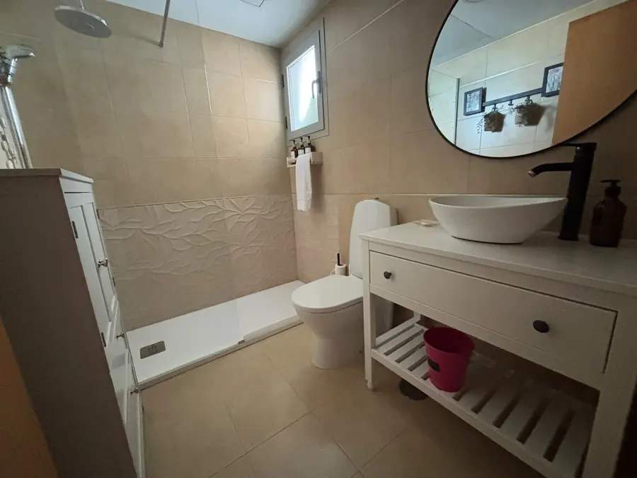 Segundo baño con ducha