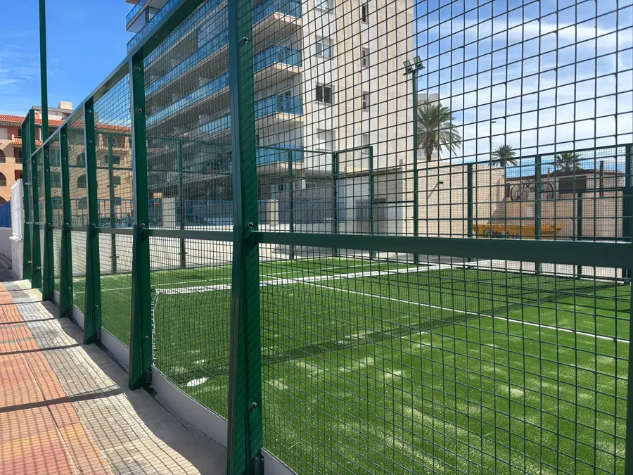 Pista de pádel del recinto